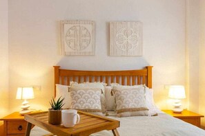 2 makuuhuonetta, silitysrauta/-lauta, ilmainen Wi-Fi, vuodevaatteet