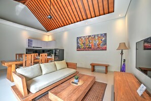 Living area - 2Br Villa in Central Legian Fast Internet + Pool (Bali)