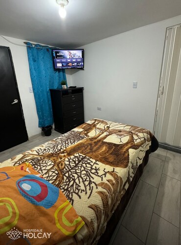 ¡A 25 Minutos del Aeropuerto el Dorado! Casa Hospedaje Holcay