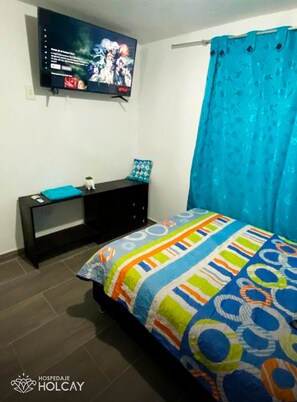 1 bedroom, WiFi, bed sheets