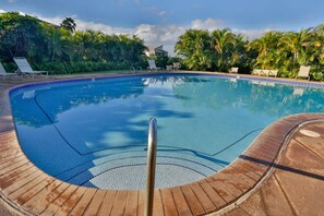 Indoor pool - Wailea Luxury Resort Vista (Kihei)