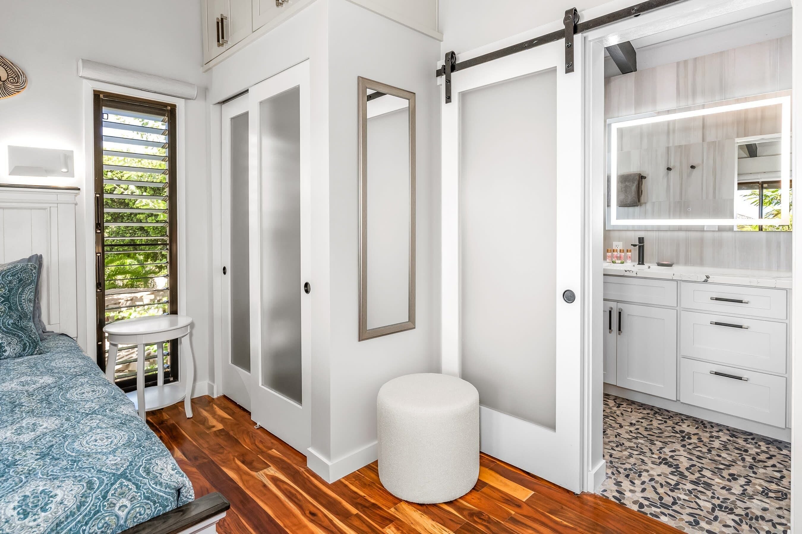 1 bedroom, desk, iron/ironing board, travel crib