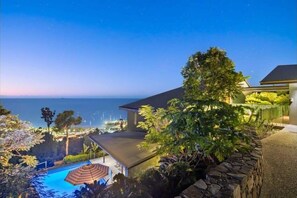 Exterior - Luxury Airlie Beach Home with Panoramic Ocean Views (Airlie Beach)