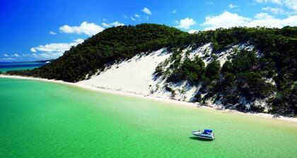 Island Home is Located on beautiful Moreton Island in the township of Kooringal