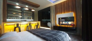 2 bedrooms, WiFi, bed sheets - Luxurious rooms economical prices, famous tourist routes in Chiang Rai Province. (ตำบล.ท่าสาย อำเภอเมือง.เชียงราย)