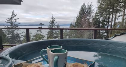 Cozy hidden gem tucked away where the mountains meet the sea.