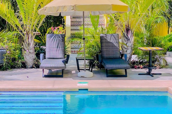 Room 09 | Garden view