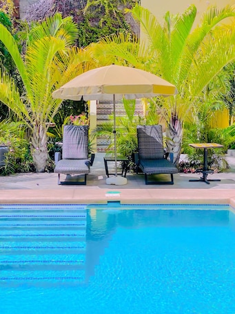 Room 09 | Garden view