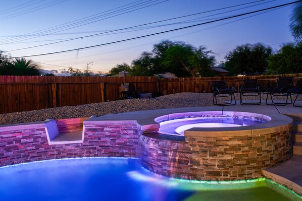 Pool - Sunset Serenity - Pool, Spa, XL Putting Green (Indio)
