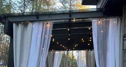 Forest Weekend Vacation Home Close to Castlerock Lake and Buckhorn State Park