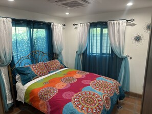 3 chambres, fer et planche à repasser, Wi-Fi gratuit, draps fournis