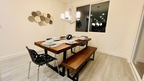 Dining - Spacious 4-Bed, 2.5 Bath New House - Sleeps 11, Minutes from Shopping Market (Lodi)