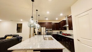 Private kitchen - Spacious 4-Bed, 2.5 Bath New House - Sleeps 11, Minutes from Shopping Market (Lodi)