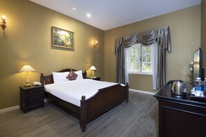 Executive Room, 1 King Bed, Garden View | Minibar, soundproofing, free WiFi, bed sheets - Hidden Mansions Saigon Resort (Ho Chi Minh City)