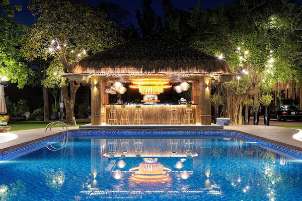 Poolbar