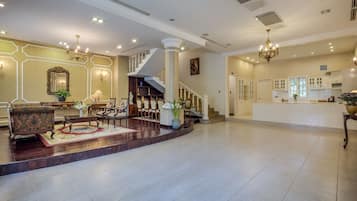 Villa | Living room | LCD TV