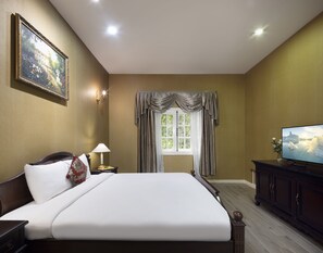 Executive Room, 1 King Bed, Garden View