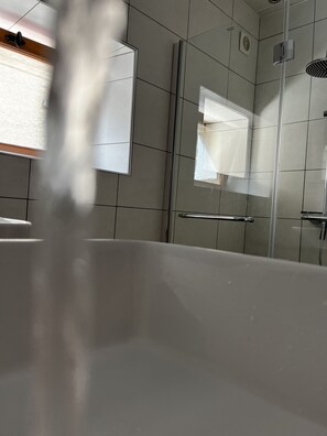 تجهيزات دش، مجففات شعر