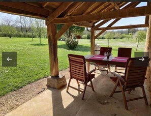 تناول الطعام بالخارج