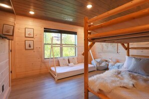 4 Schlafzimmer, Bügeleisen/Bügelbrett, WLAN, Bettwäsche