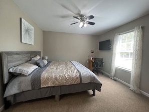 2 bedrooms, desk, free WiFi, bed sheets - The Jamestown Retreat (Jamestown)