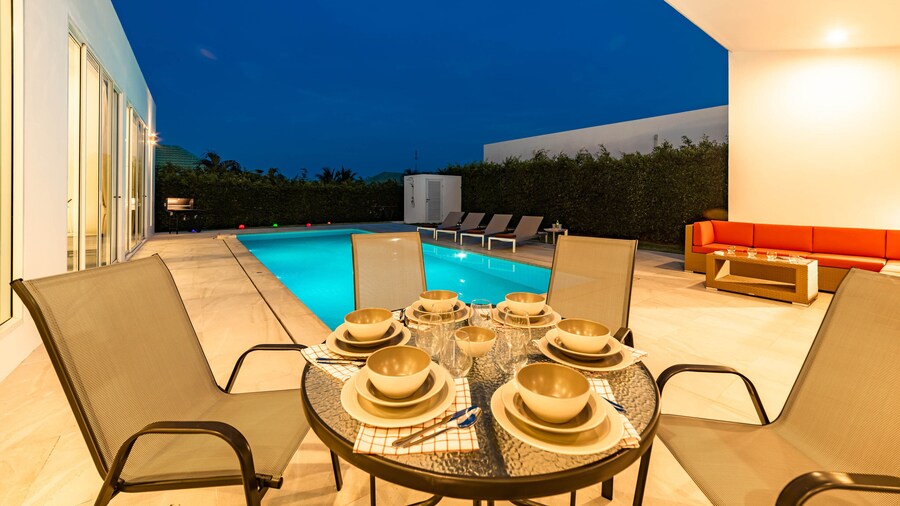 Modern 4 Bedroom Pool Villa - KHA5