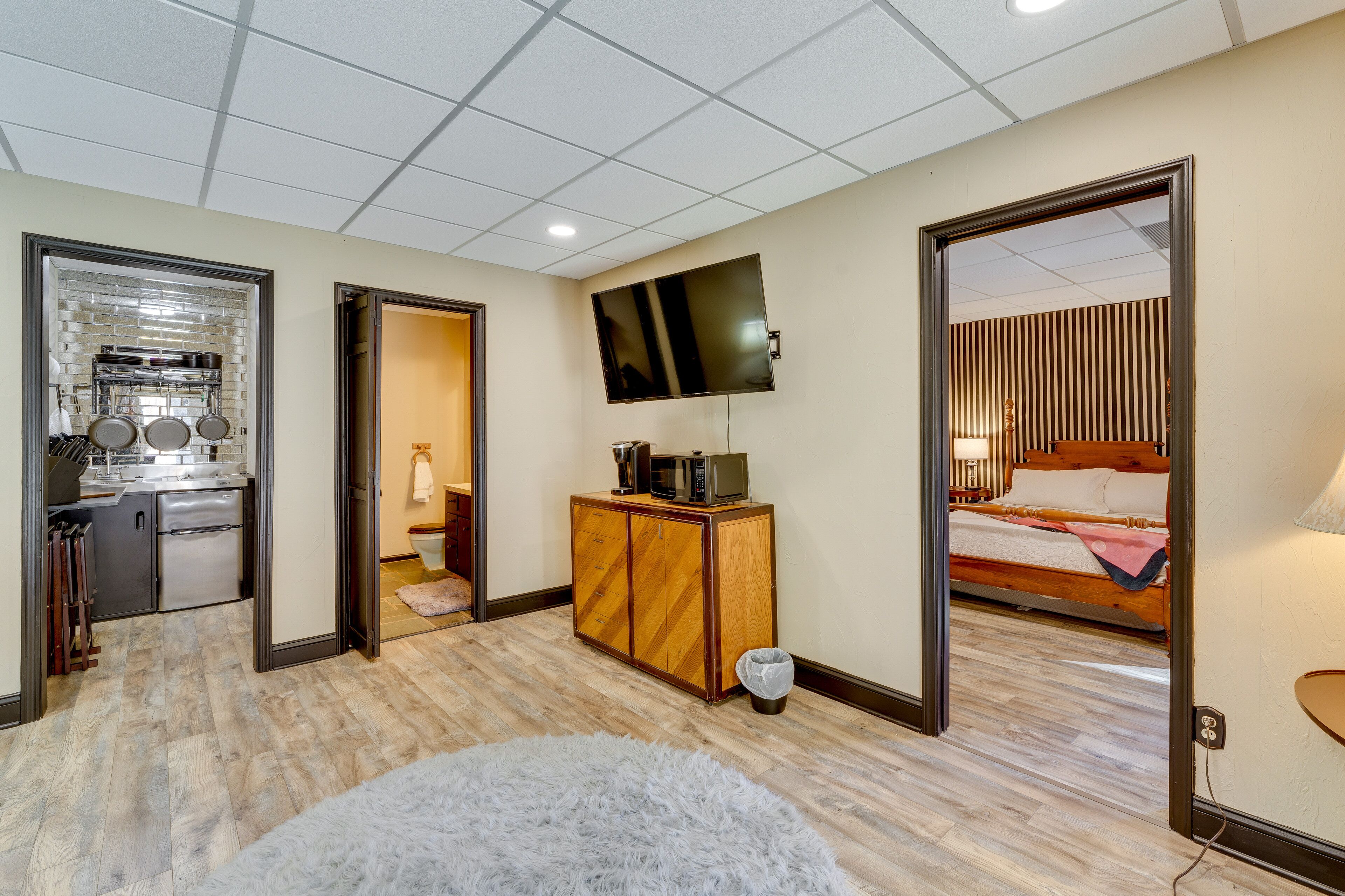 1 chambre, fer et planche à repasser, Wi-Fi, draps fournis