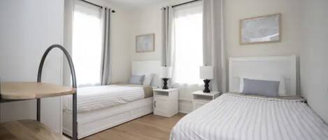 2 bedrooms, desk, free WiFi, bed sheets