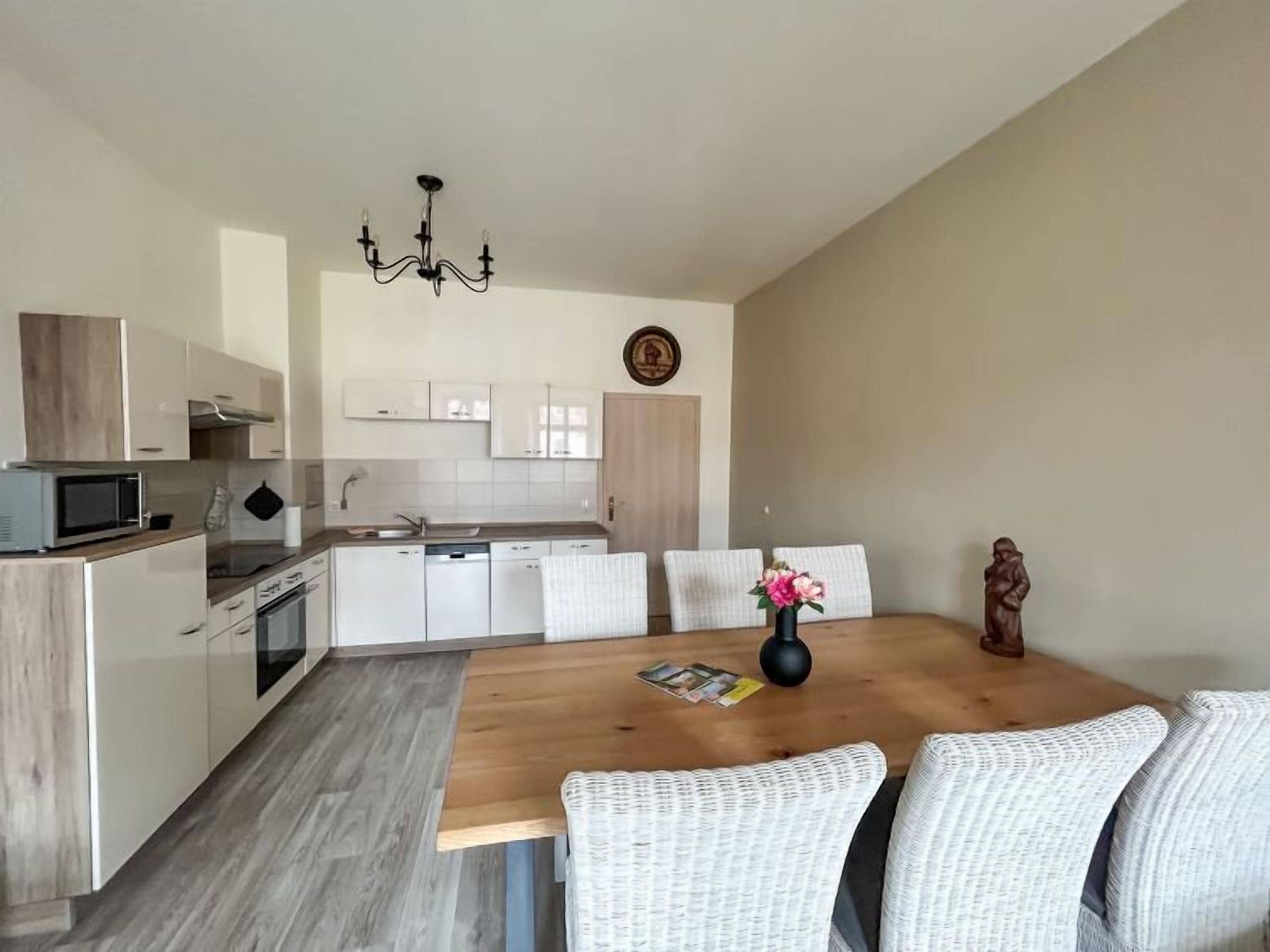 Kühlschrank, Ofen, Geschirrspüler, Toaster
