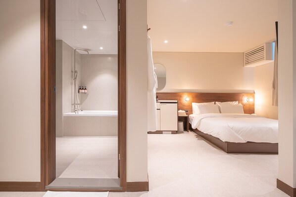 Literie de qualité supérieure, rideaux occultants, chambres insonorisées