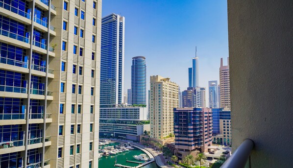 Deluxe Apartment | Balcony view - Magnificent Two Bedroom Beachfront (Dubai)