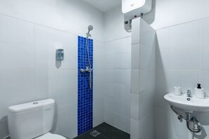 淋浴设施、毛巾