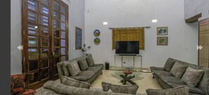 Living area - Luxury Large Apartment With Colonial Balcony (Cartagena de Indias)