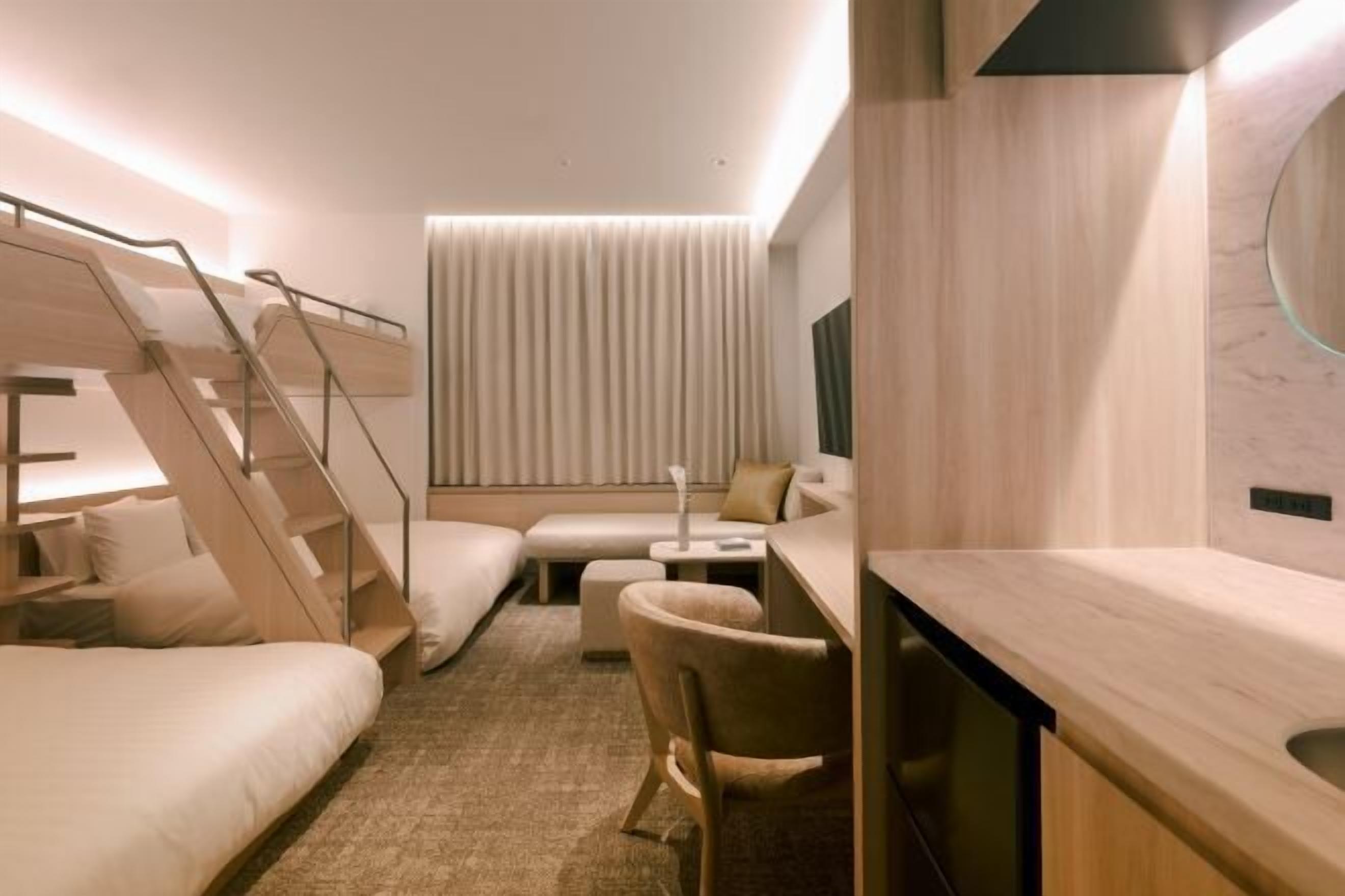 In-room safe, blackout curtains, free WiFi, bed sheets