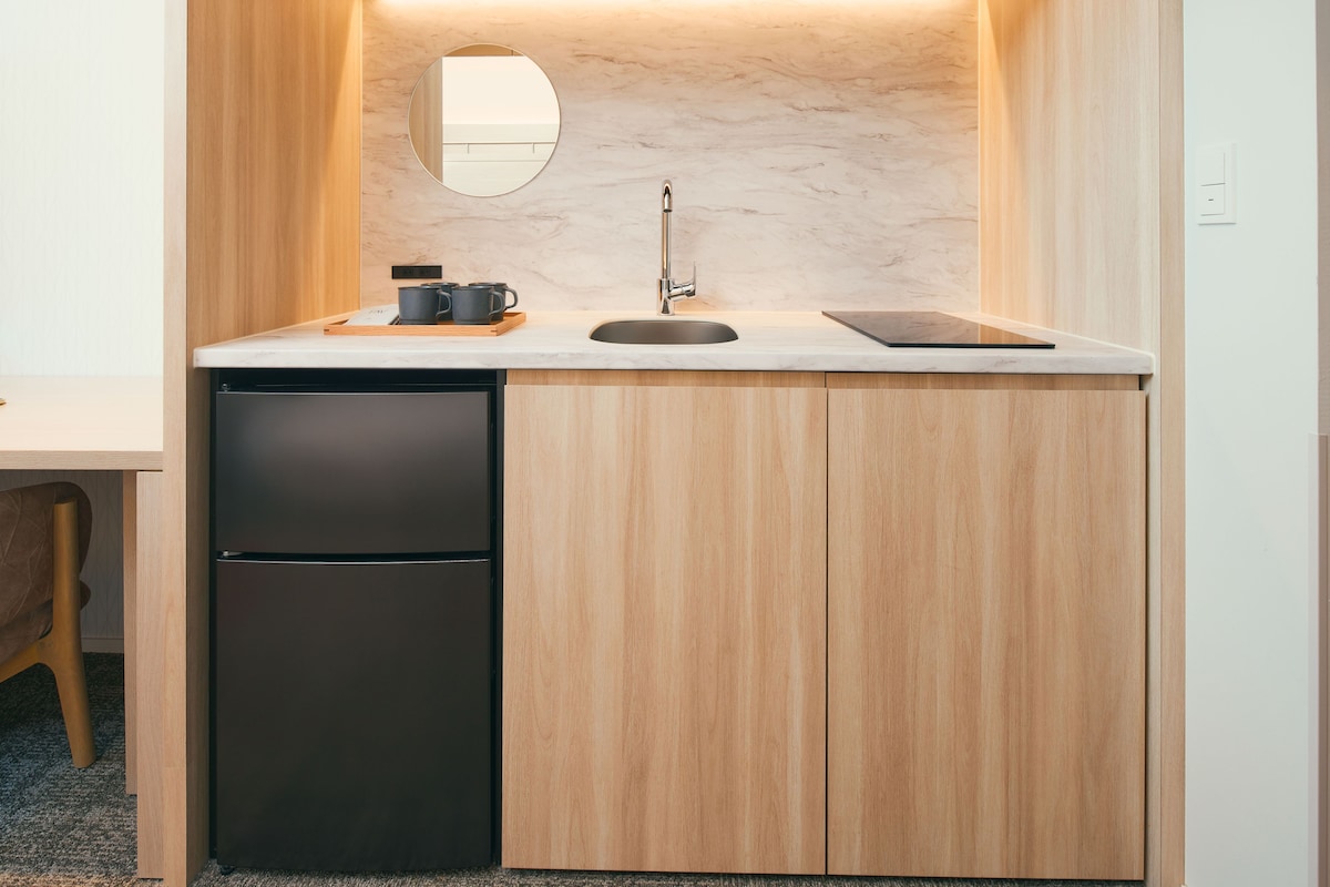 Mini-fridge, microwave, stovetop, electric kettle