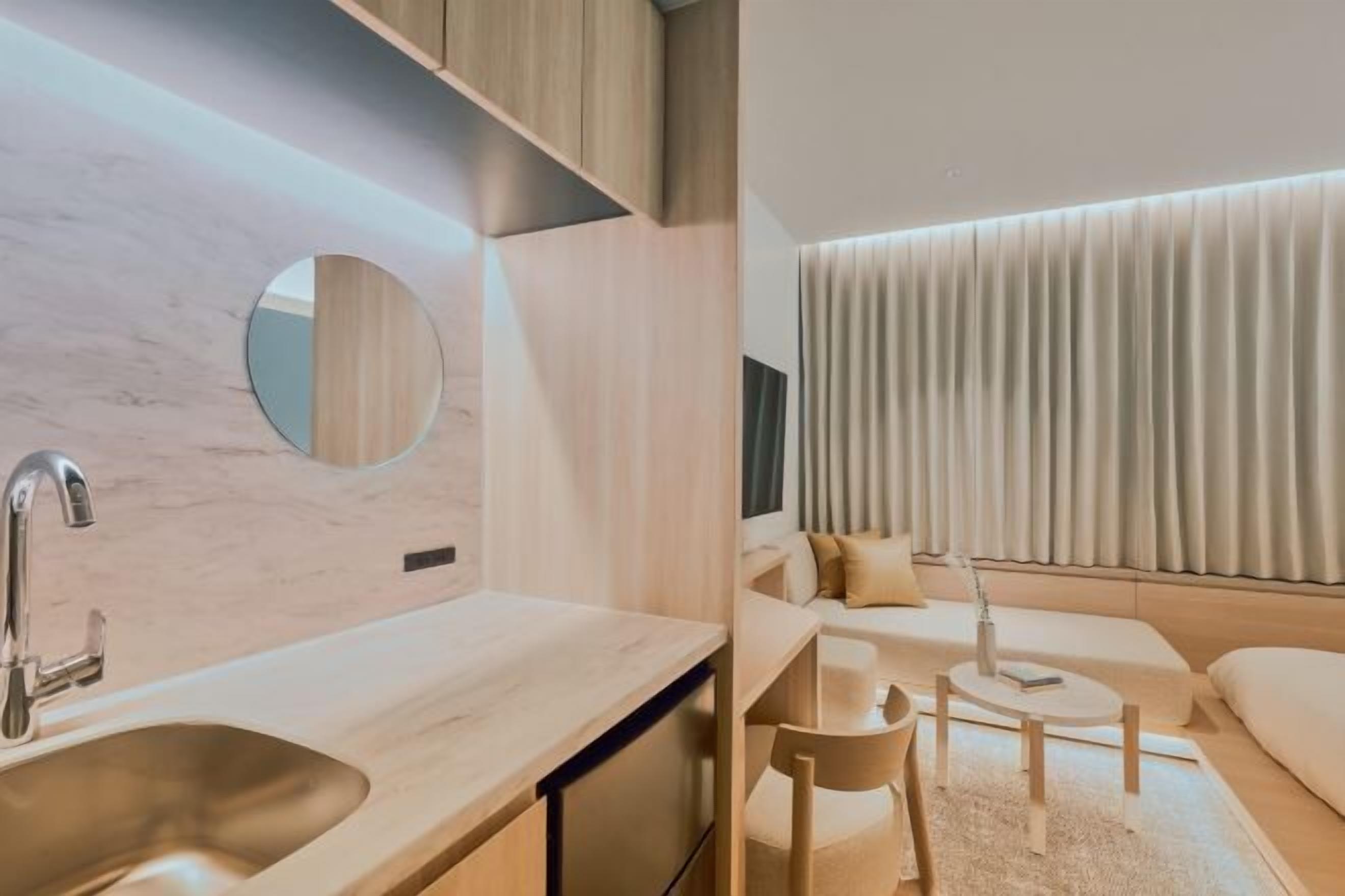 In-room safe, blackout drapes, free WiFi, bed sheets