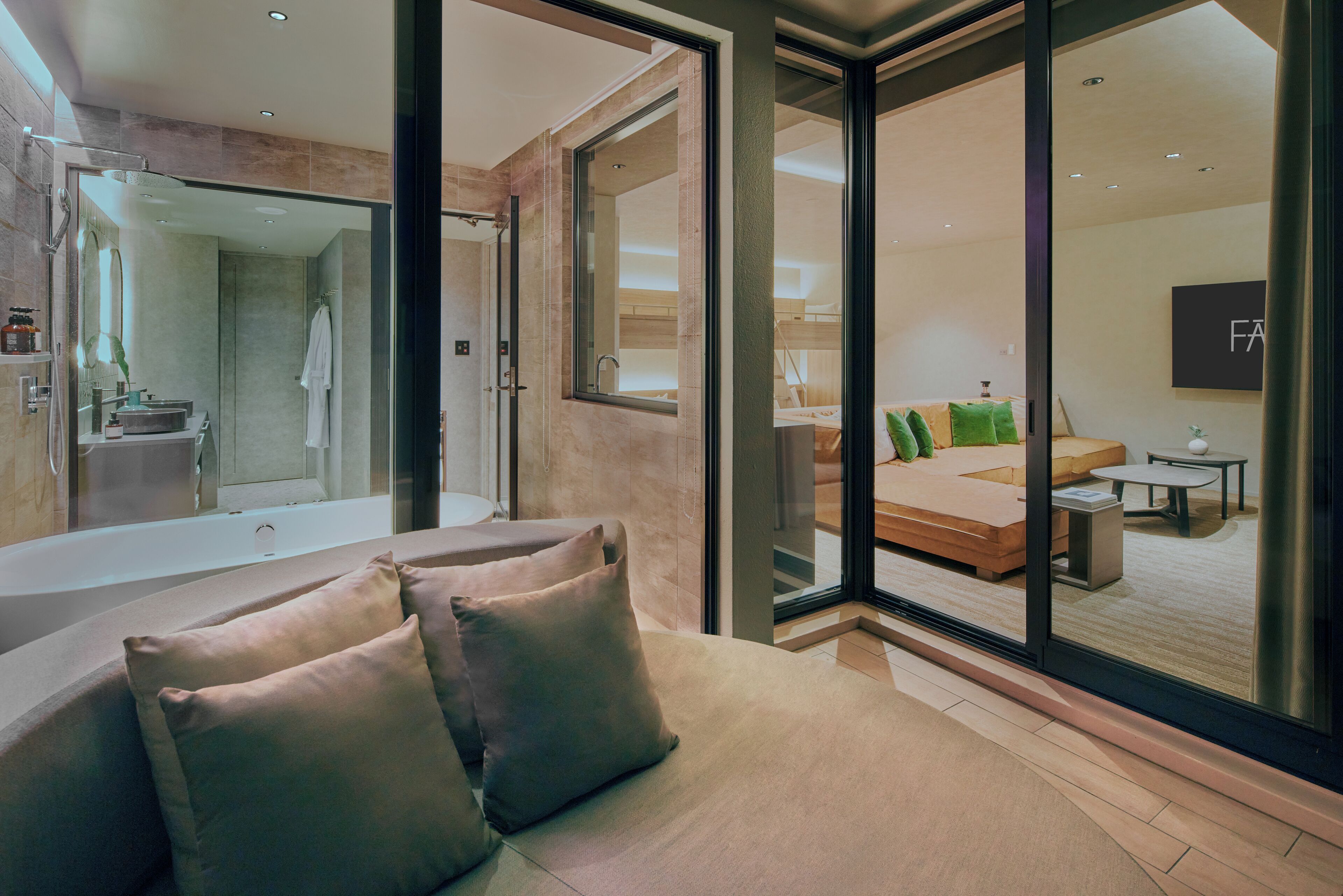 Chambre | Coffres-forts dans les chambres, rideaux occultants, Wi-Fi gratuit