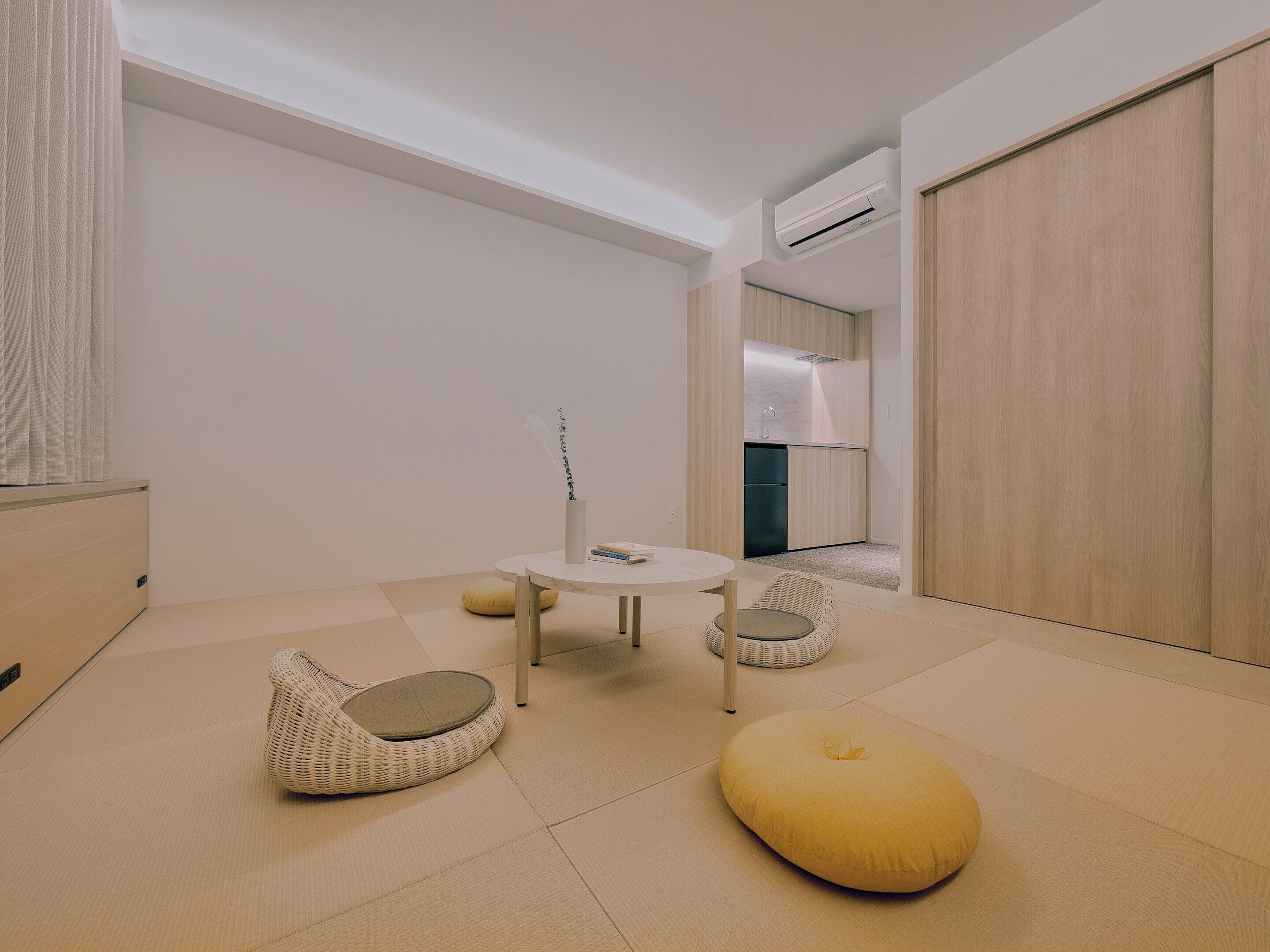 Traditional Quadruple Room, Non Smoking | In-room safe, blackout curtains, free WiFi, bed sheets