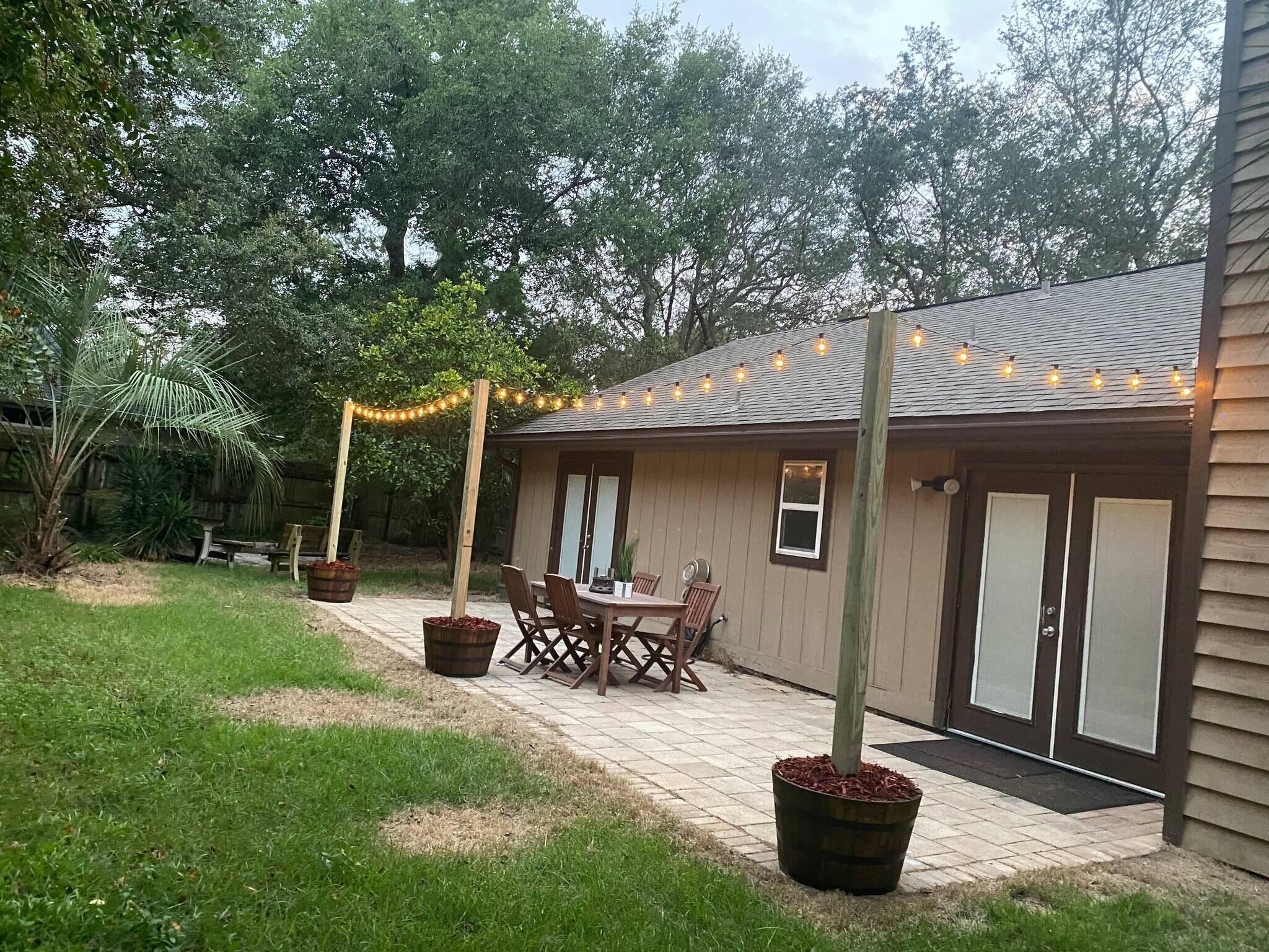 House, 4 Bedrooms, Patio, Garden View | Property grounds