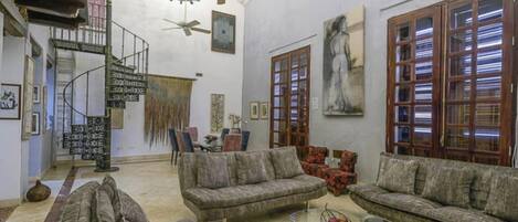 Apartment, 3 Bedrooms | Living room