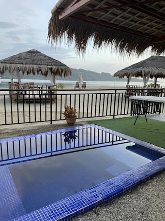 Villa Signature, vistas a la playa, frente a la playa | Piscina privada. Crystal Cove