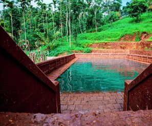 Piscina a l'aire lliure 