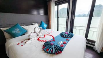 Habitación de luna de miel | Ropa de cama hipoalergénica y camas con pillow-top