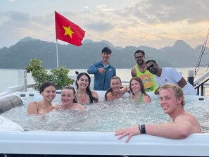 Indoor spa tub - Oasis Party Cruise (Ha Long)