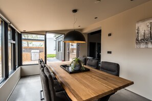 Standard House | Dining room