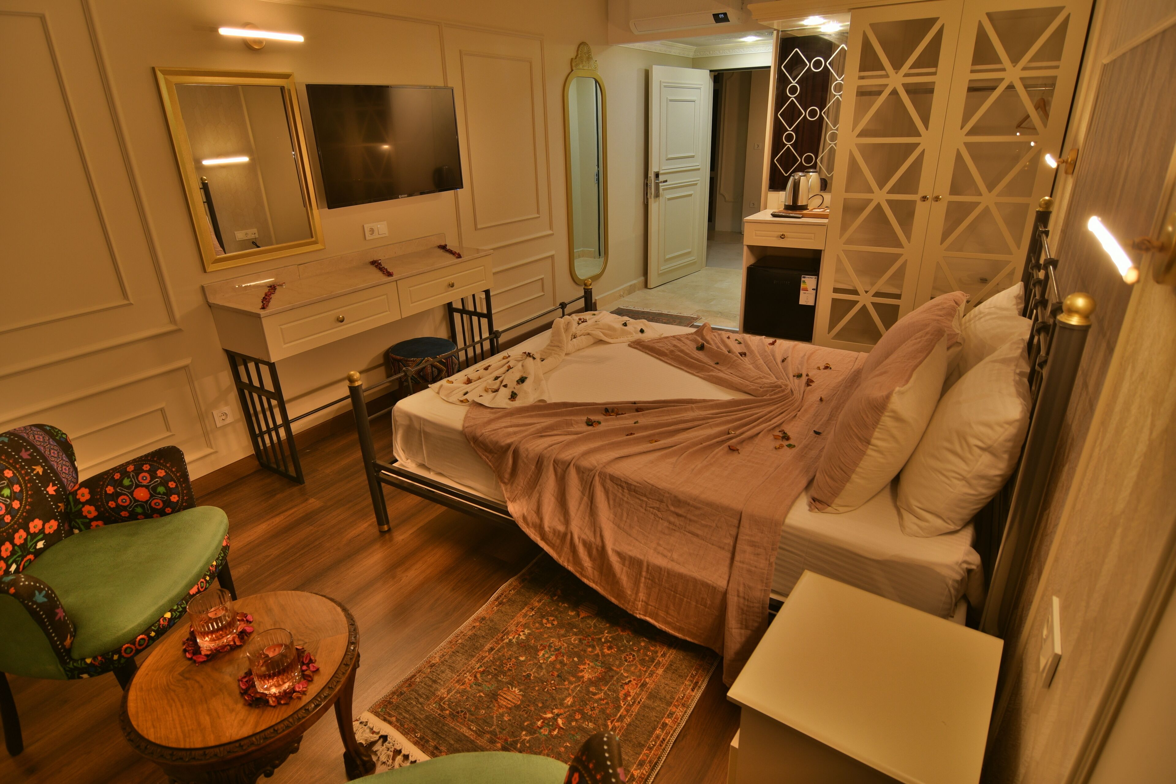 standard room | 1 bedroom, egyptian cotton sheets, premium bedding, free minibar items