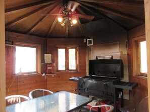 Interior - DogrunCafe&Resorts JENNIE West-Karuizawa "Moco" is perfect for groups and family trips! Pet Friendly Hotels (MIYOTA-MACHI KITASAKU-GUN)