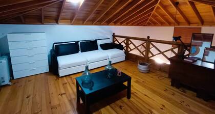 Finca 'Casa Regina' with Private Pool, Private Terrace and Wi-Fi