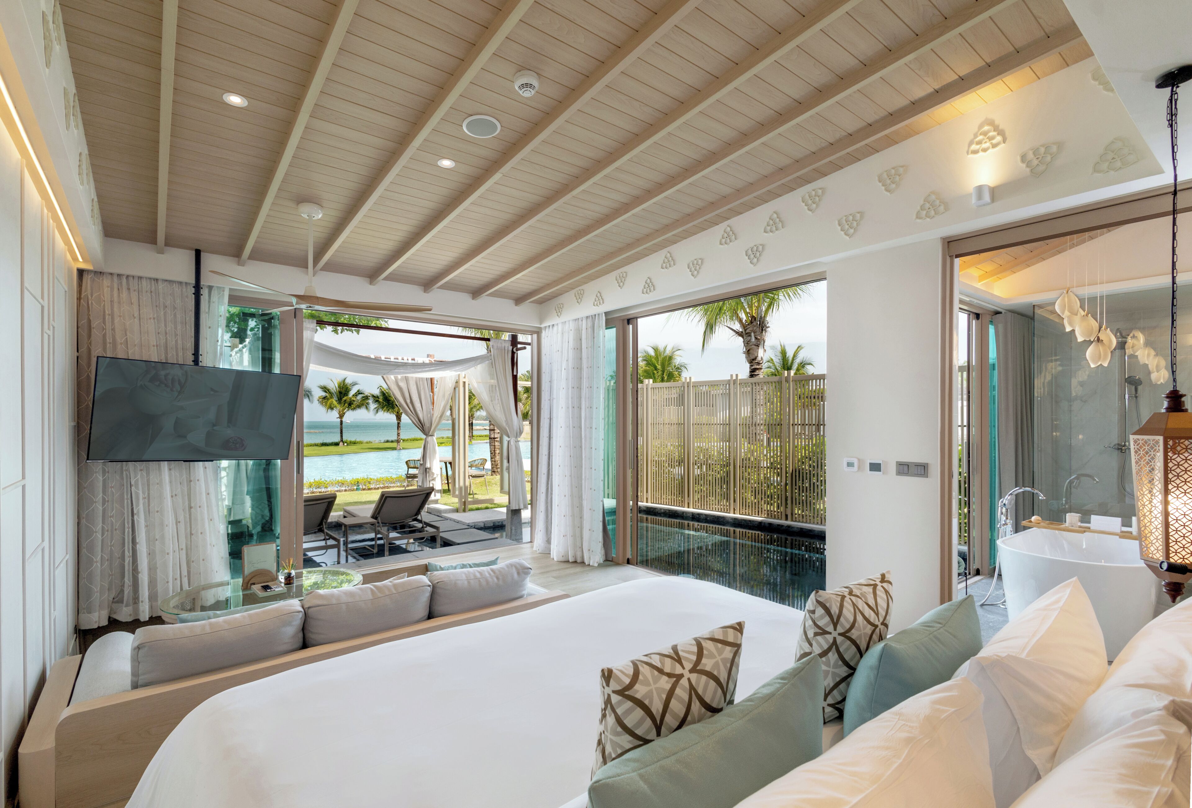 Seafront Pool Villa In Love Adult Only | Minibar, desk, soundproofing, free WiFi