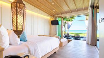 Seafront Pool Villa In Love | Minibar, desk, soundproofing, free WiFi